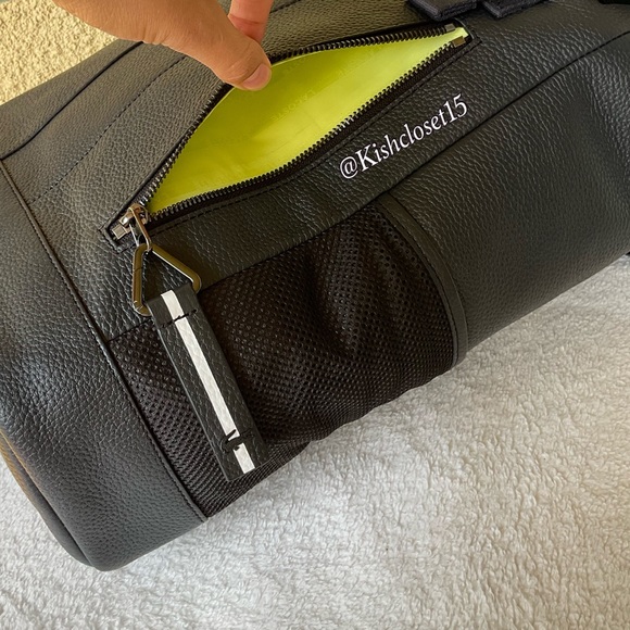 NWOT Lacoste Men's Altitude Genuine Cow Leather Flap Backpack - Picture 10 of 16